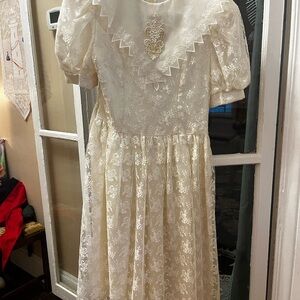 Gunne Sax Cream Lace Dress